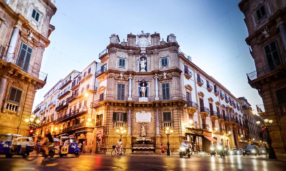 Casa Dei Quattro Canti B&B Palermo Luaran gambar
